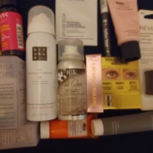 Make Up and Skin Care Bundle